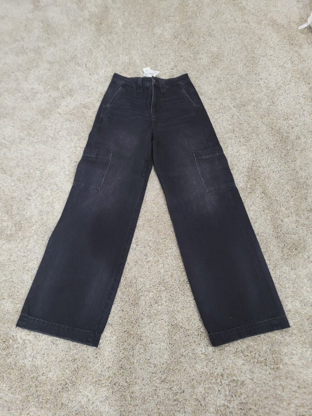 American Eagle black cargo jeans - 0R